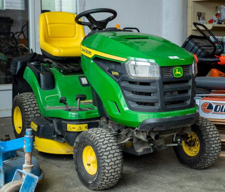 Location Tondeuses auto-portée Castéra-Verduzan
